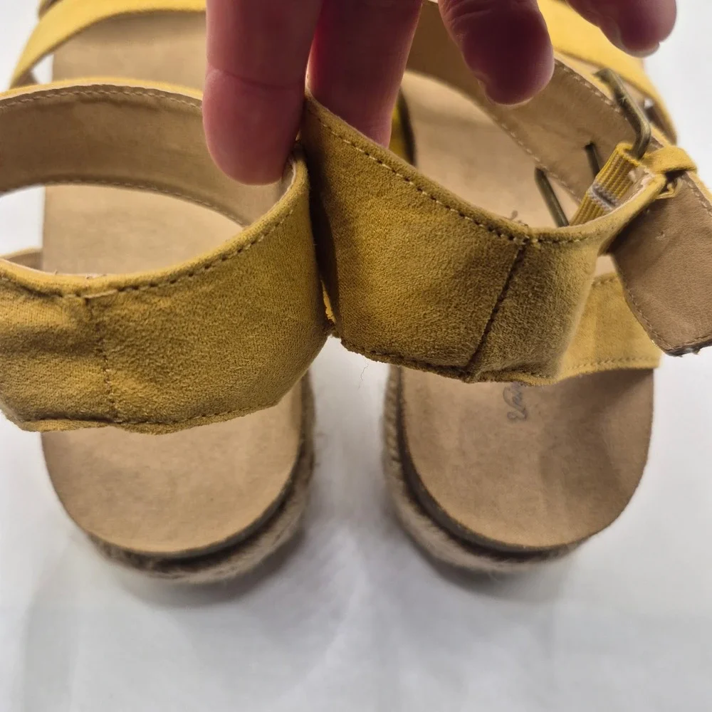 Universal‎ Thread Mustard Yellow Platform Espadrille Sandals Size 8 Boho Summer